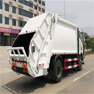 環(huán)衛(wèi)垃圾車 城市清潔的守護(hù)者